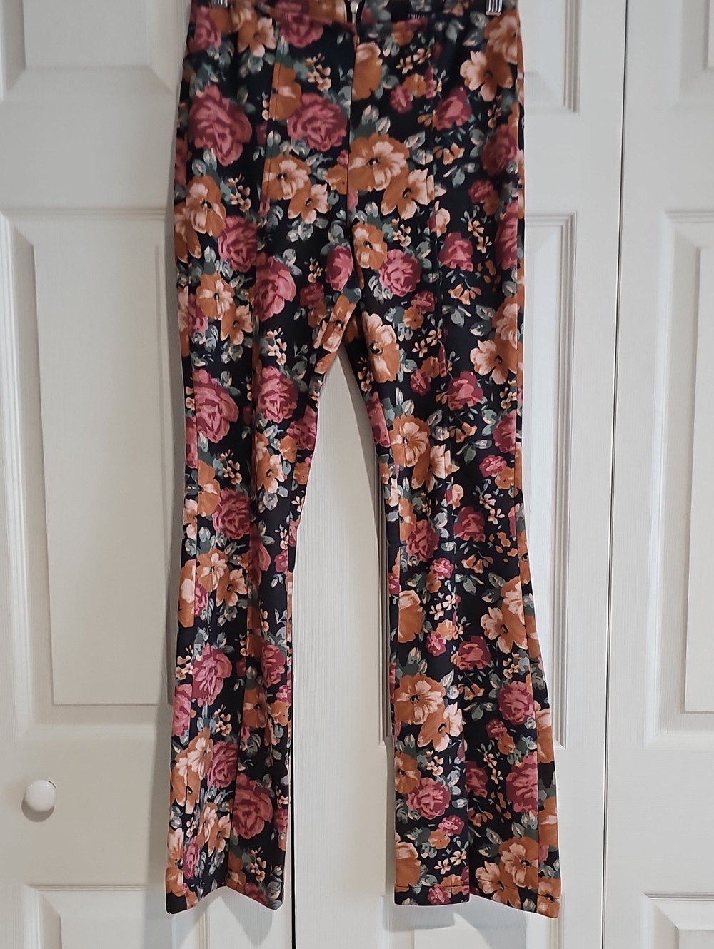 Forever 21 Black Floral Flare Pants Size Small Retro Boho